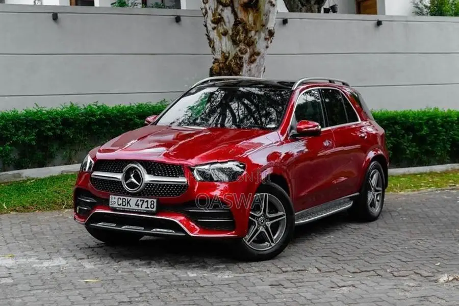 Mercedes Benz GLE 300D Premium + Teach Pack 2019