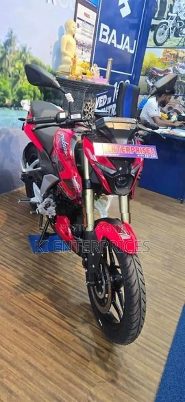 Bajaj Pulsar N160 Premium 2026
