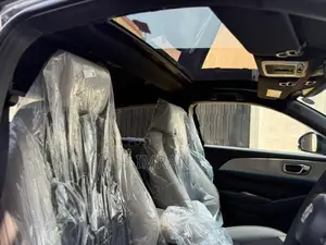 Honda Vezel Z PLAY PREMIUM 2025
