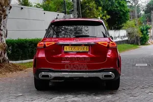 Mercedes Benz GLE 300D Premium + Teach Pack 2019