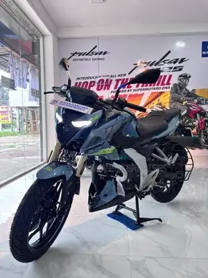 Bajaj Pulsar N160 Premium 2026