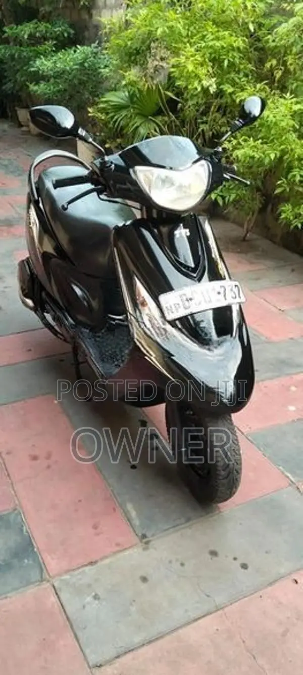 TVS Scooty Zest 2015