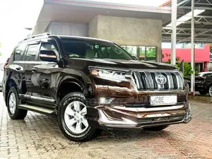 Toyota Land Cruiser Prado TX 2017