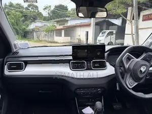 Tata Punch S Plus 2025