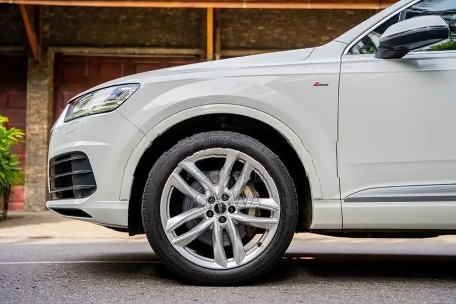 Audi Q7 S-Line 3000CC 2016