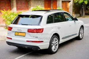 Audi Q7 S-Line 3000CC 2016