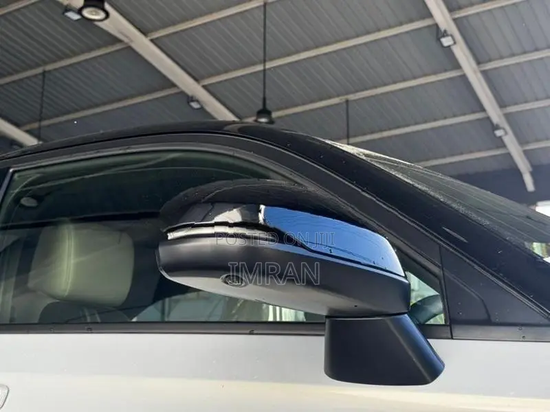 Honda Vezel Z PLAY PREMIUM 2025