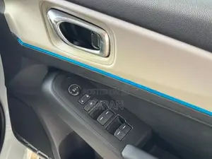 Honda Vezel Z PLAY PREMIUM 2025