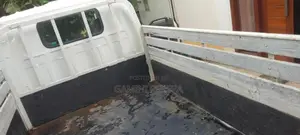 Isuzu Elf 2000