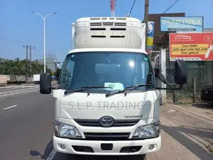 Isuzu Elf 10.5 AUTO MIN30 2016