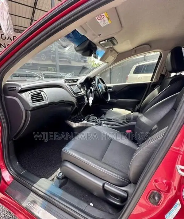 Honda Grace RS Sensing 2018