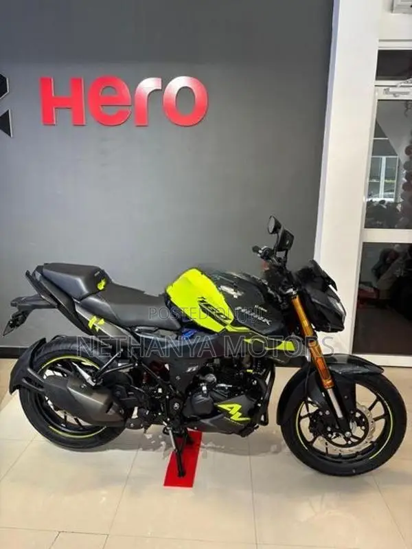 Hero Hunk 160R 4V 2026