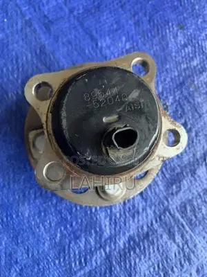 Toyota Aqua Axio Vitz Rear Hub