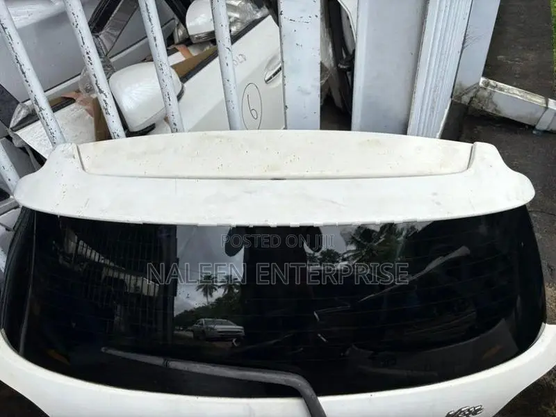 Toyota Vitz SCP10 Spoiler