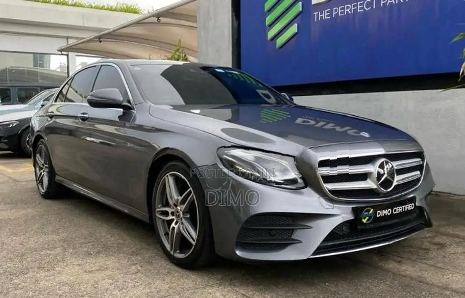Mercedes Benz E180 AMG 2020