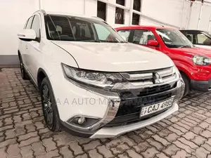 Mitsubishi Outlander Petrol 2015
