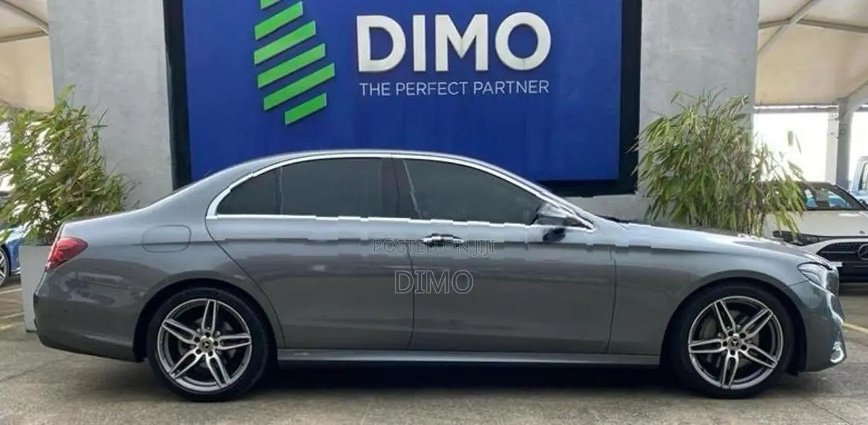 Mercedes Benz E180 AMG 2020