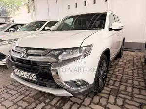 Mitsubishi Outlander Petrol 2015