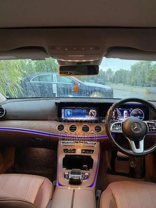 Mercedes Benz E180 AMG 2020