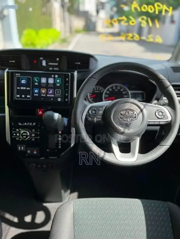 Toyota Roomy Custom G 2025