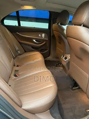 Mercedes Benz E180 AMG 2020