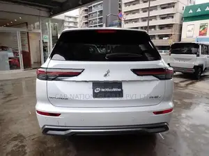 Mitsubishi Outlander PHEV P Executive Pac 2025