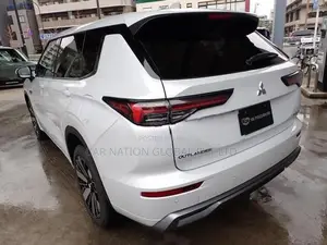 Mitsubishi Outlander PHEV P Executive Pac 2025