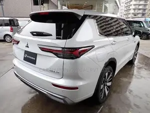 Mitsubishi Outlander PHEV P Executive Pac 2025
