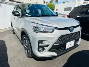 Toyota Raize Z Apple car player 2026