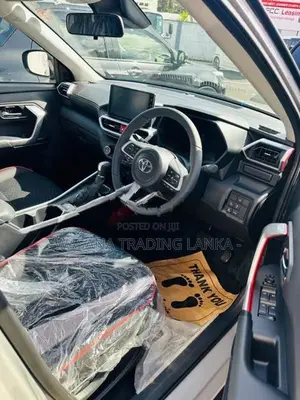Toyota Raize Z Apple car player 2026
