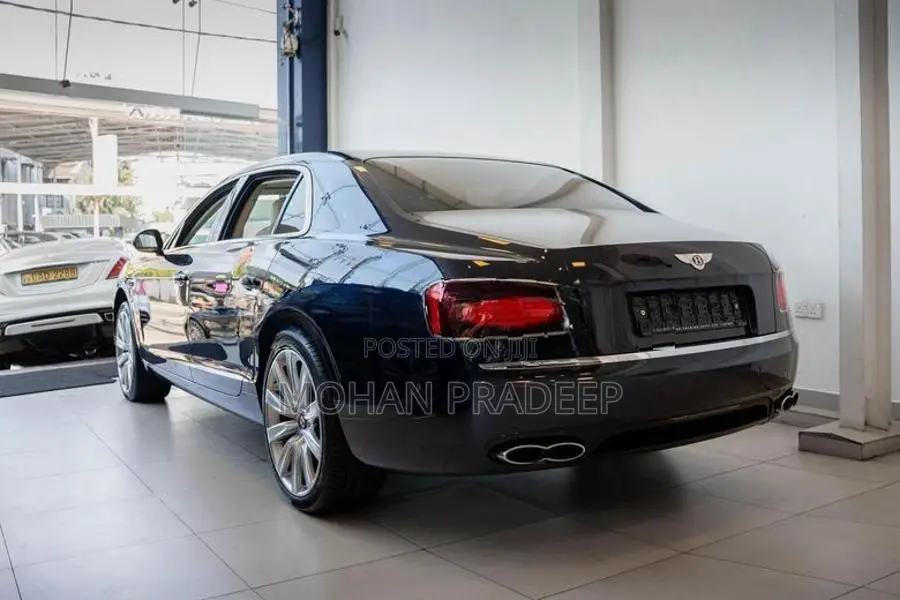 Bentley Flying Spur V8s 2018