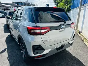 Toyota Raize Z Apple car player 2026