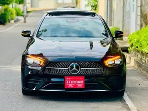 Mercedes Benz E200 AMG LINE PREMIUM 2023