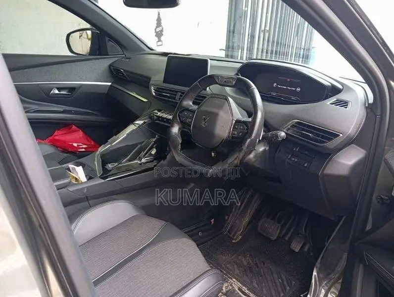 Peugeot 5008 2020