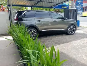 Peugeot 5008 2020