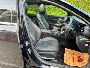 Mercedes Benz E200 AMG LINE PREMIUM 2023
