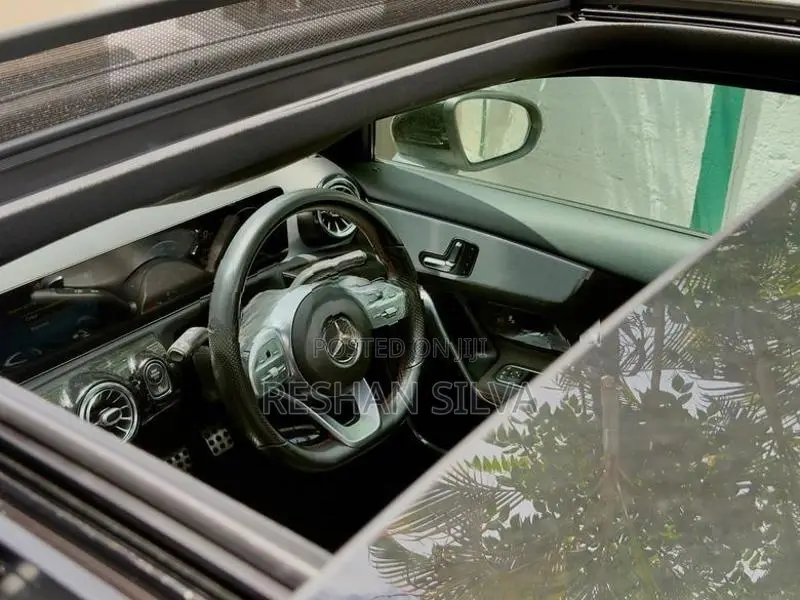 Mercedes Benz A200 Premium Plus 2019