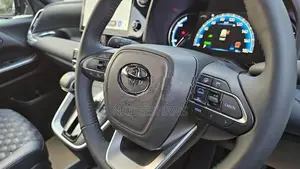 Toyota Voxy SZ HYBRID 2024