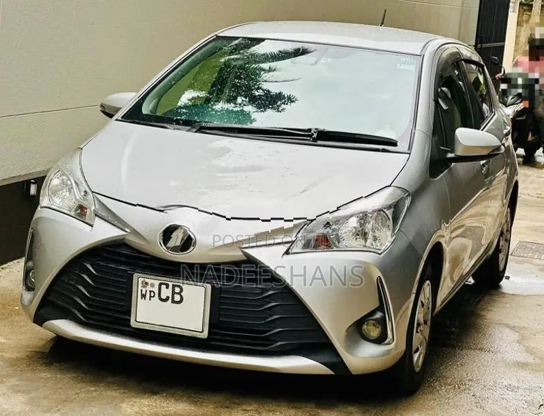 Toyota Vitz KSP130 SAFETY 2017
