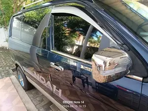Toyota Noah CR42 2000