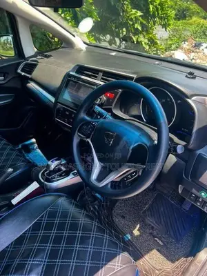 Honda Fit GP6 2015