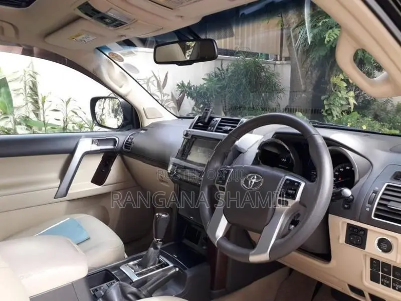 Toyota Land Cruiser Prado 2015