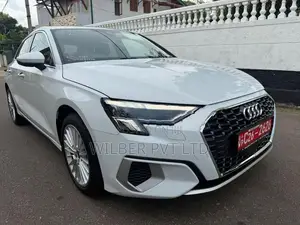 Audi A3 Advance B&O Sound 2023