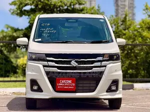 Suzuki Wagon R Custom Z 4Way cam 2026