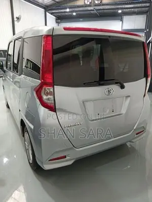 Toyota Roomy X 2023