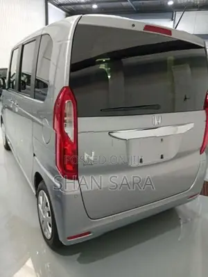 Honda N-Box X 2024