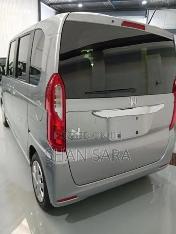 Honda N-Box X 2024