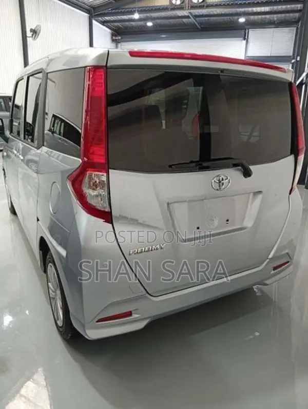 Toyota Roomy X 2023
