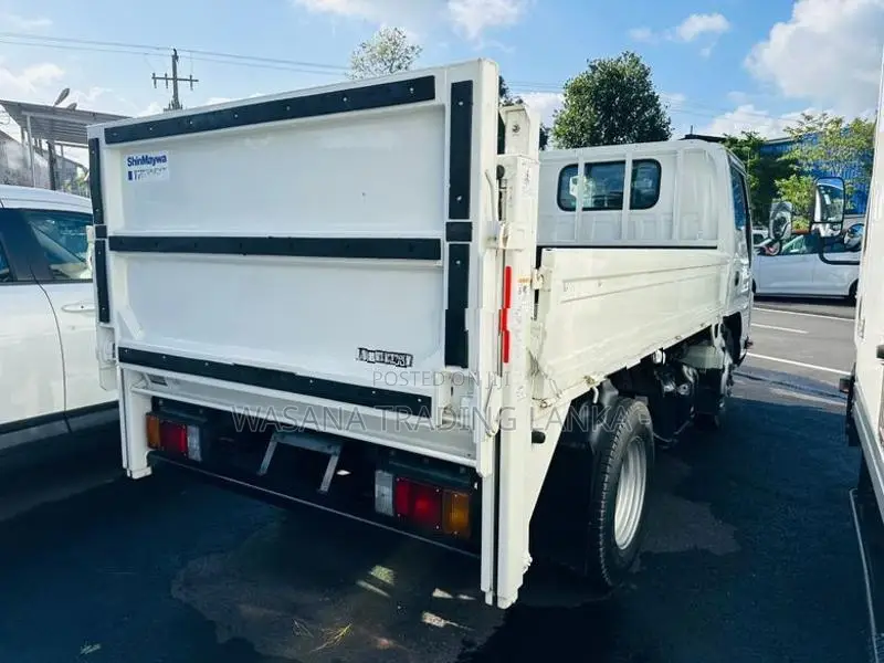 Isuzu Elf Dump Truck 2016