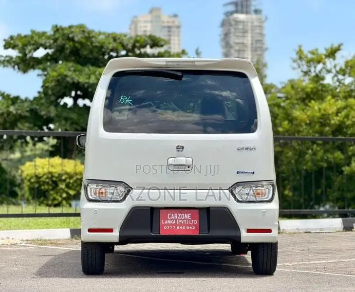Suzuki Wagon R Custom Z 4Way cam 2026